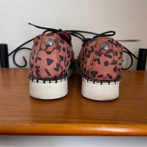 Women's Tessa Goat Milled Leather Maruti Pink and Black Shoes size 8 - Picture 6 of 8